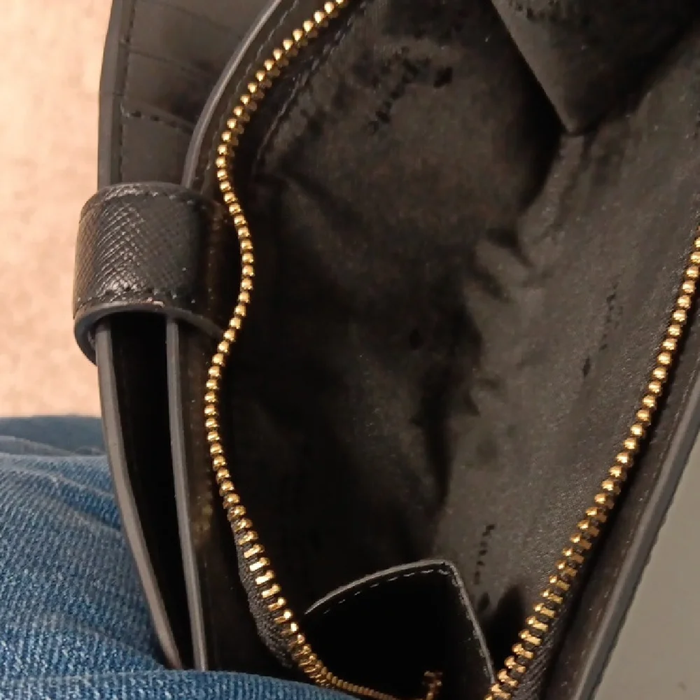 Wallet - Picture 10 of 13